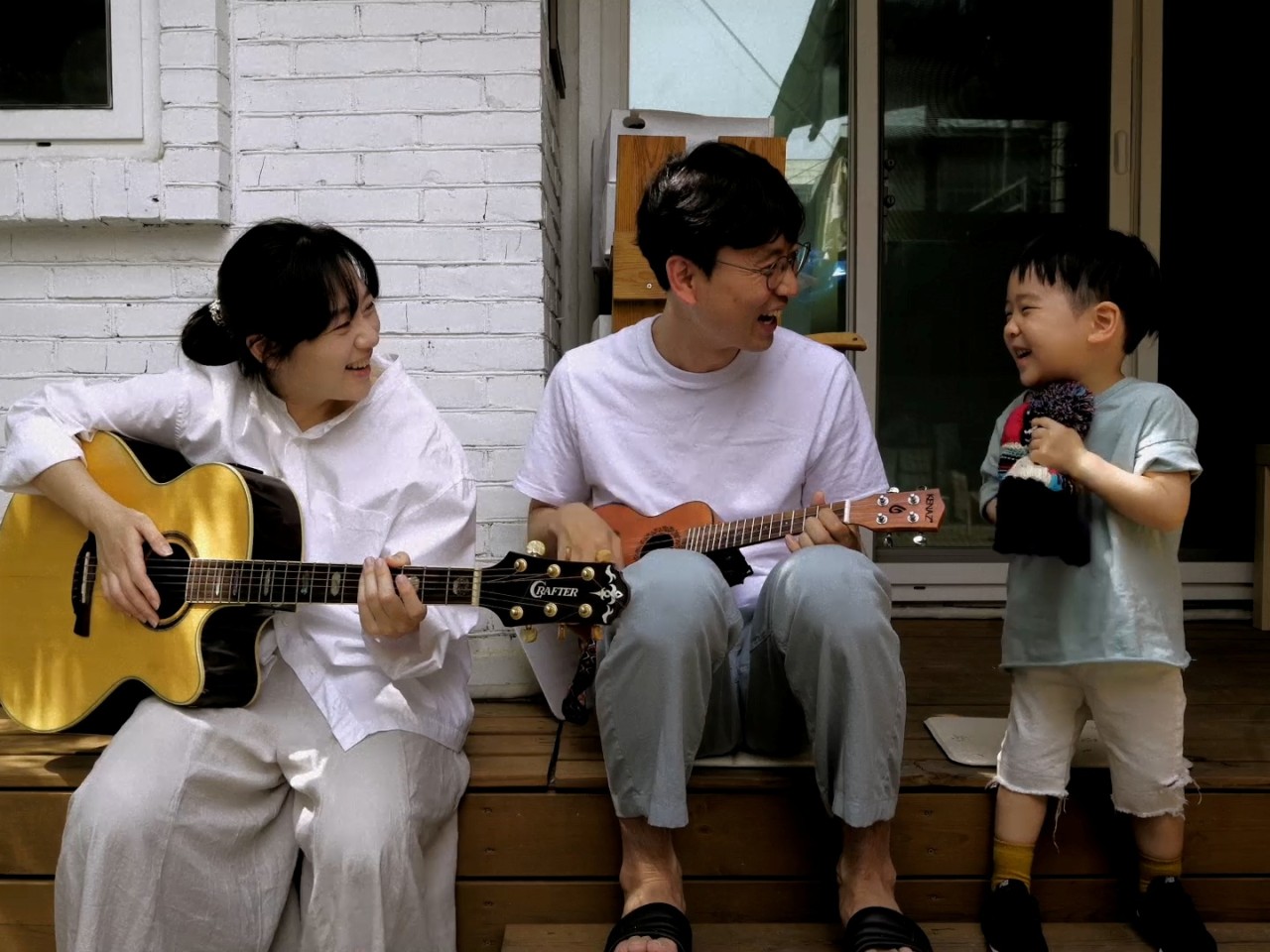 그래도, 사랑해 : 가능한 영화를 위한 노력 1 그래도 사랑해 영상제작, 영상제작업체, 홍보영상제작, 광고영상제작, 브랜드필름, 브랜드콘텐츠, 기업홍보영상, 홍보영상제작업체, 기업홍보영상제작, 영상업체, 영상제작, 영상프로덕션, 영상촬영업체, 영상콘텐츠제작, 제품촬영, 브랜드영상제작, 기업영상제작, 영상편집,3D영상제작